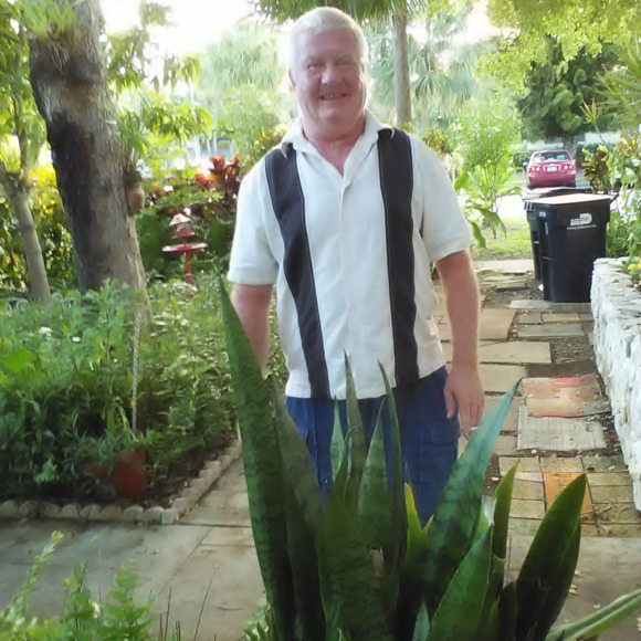 Meet your Posher, Calvin - Picture 1 of 1